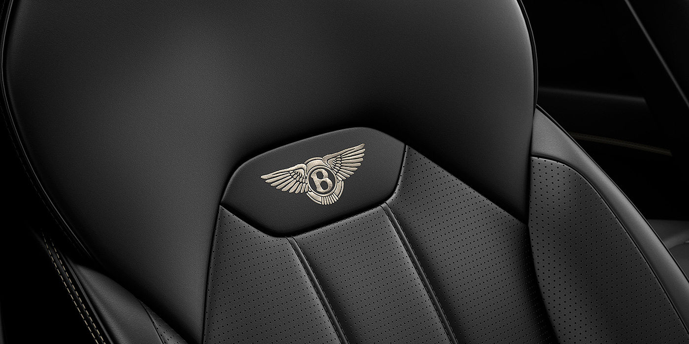 Bentley Maastricht Bentley Bentayga seat with detailed Linen coloured contrast stitching on Beluga black coloured hide.