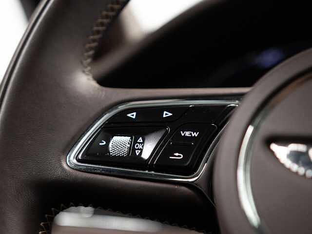 26:Bentley Bentayga First Edition V8, SUV, Cricketball, Bentley Maastricht