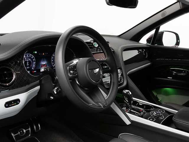 1:Bentley Bentayga S Black Edition V6 Hybrid, SUV, Alpine Green Satin, Bentley Maastricht