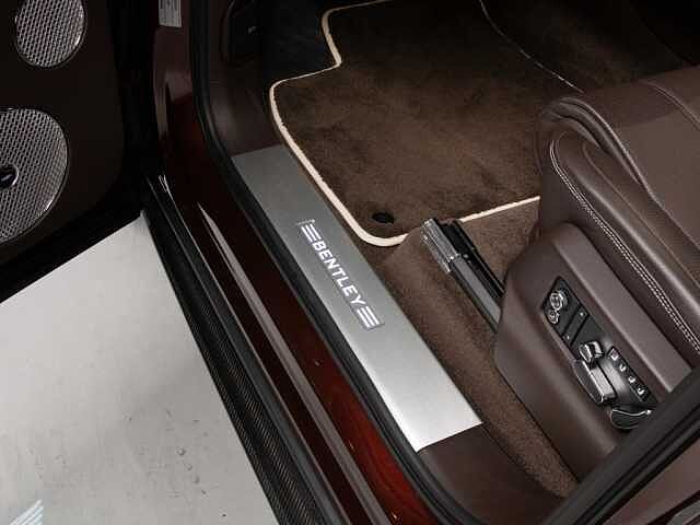 15:Bentley Bentayga First Edition V8, SUV, Cricketball, Bentley Maastricht