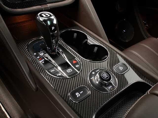 22:Bentley Bentayga First Edition V8, SUV, Cricketball, Bentley Maastricht