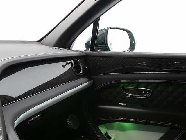 21:Bentley Bentayga S Black Edition V6 Hybrid, SUV, Alpine Green Satin, Bentley Maastricht