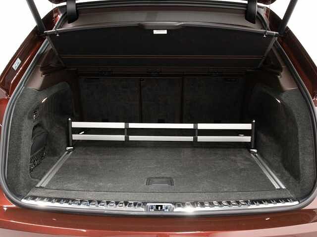 14:Bentley Bentayga First Edition V8, SUV, Cricketball, Bentley Maastricht