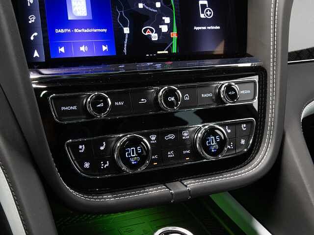 20:Bentley Bentayga S Black Edition V6 Hybrid, SUV, Alpine Green Satin, Bentley Maastricht