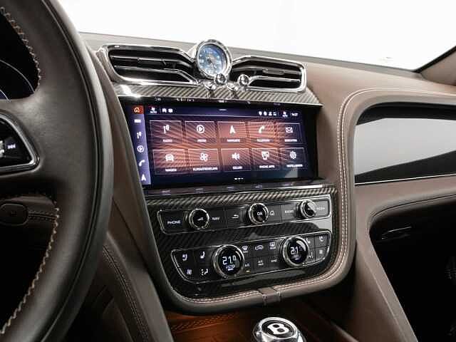 21:Bentley Bentayga First Edition V8, SUV, Cricketball, Bentley Maastricht